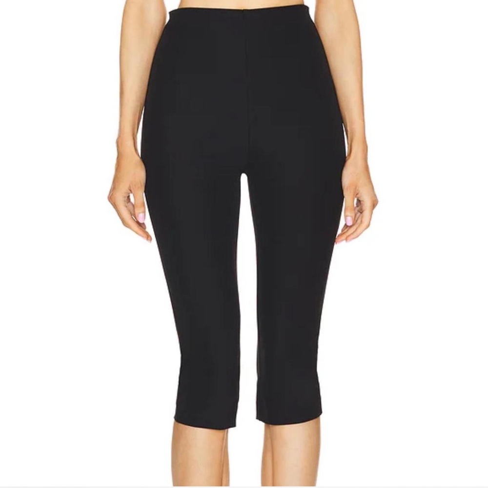 L’Academie brand new capri